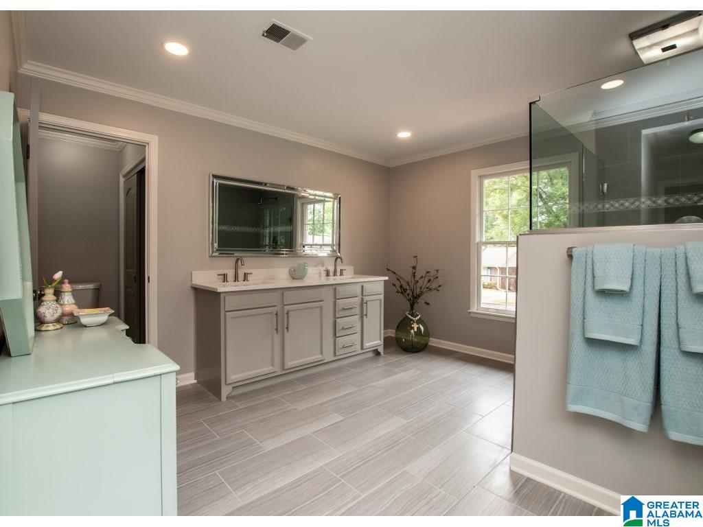 1405 Swallow Lane Birmingham, AL 35213 - Photo 26 of 35