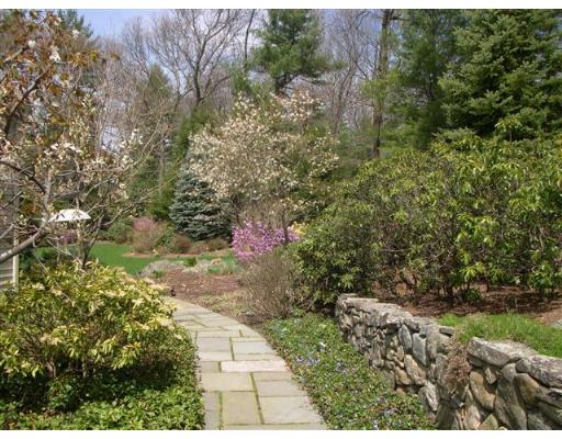 73 Fairview Road Weston, MA 02493 - Photo 10 of 26