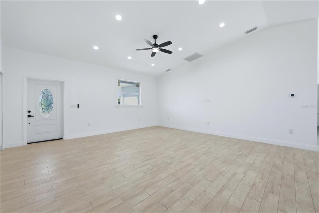 8 Bank Court Placida, FL 33946 - Photo 6 of 41