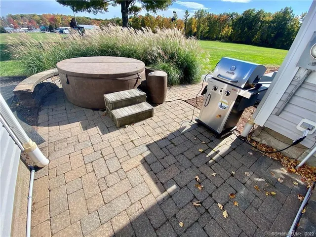 $1,486,000 | 10 Russell Road, East Granby, CT 06026