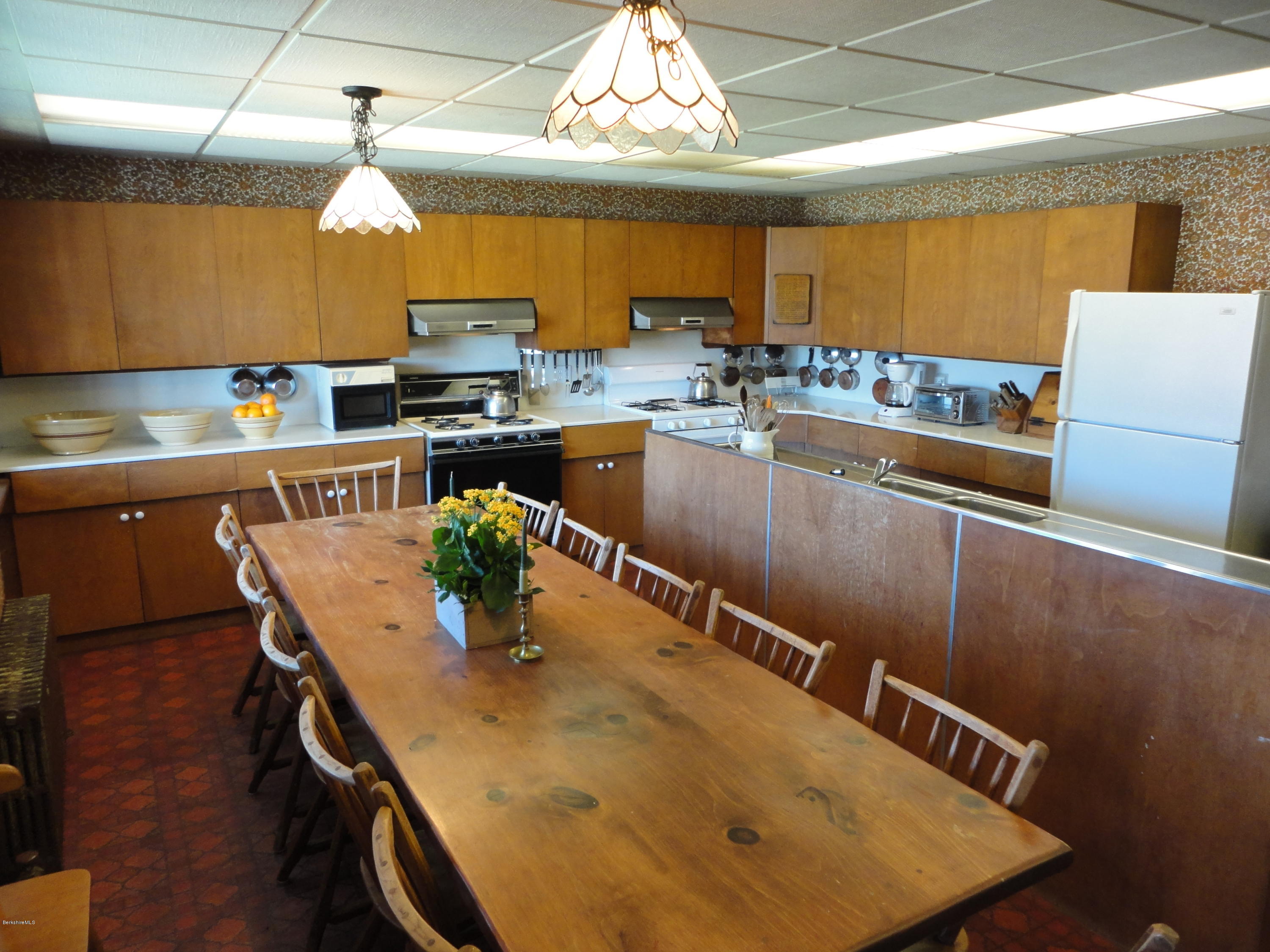 25 West Center Road West Stockbridge, MA 01266 - Photo 19 of 30 spacious kitchen