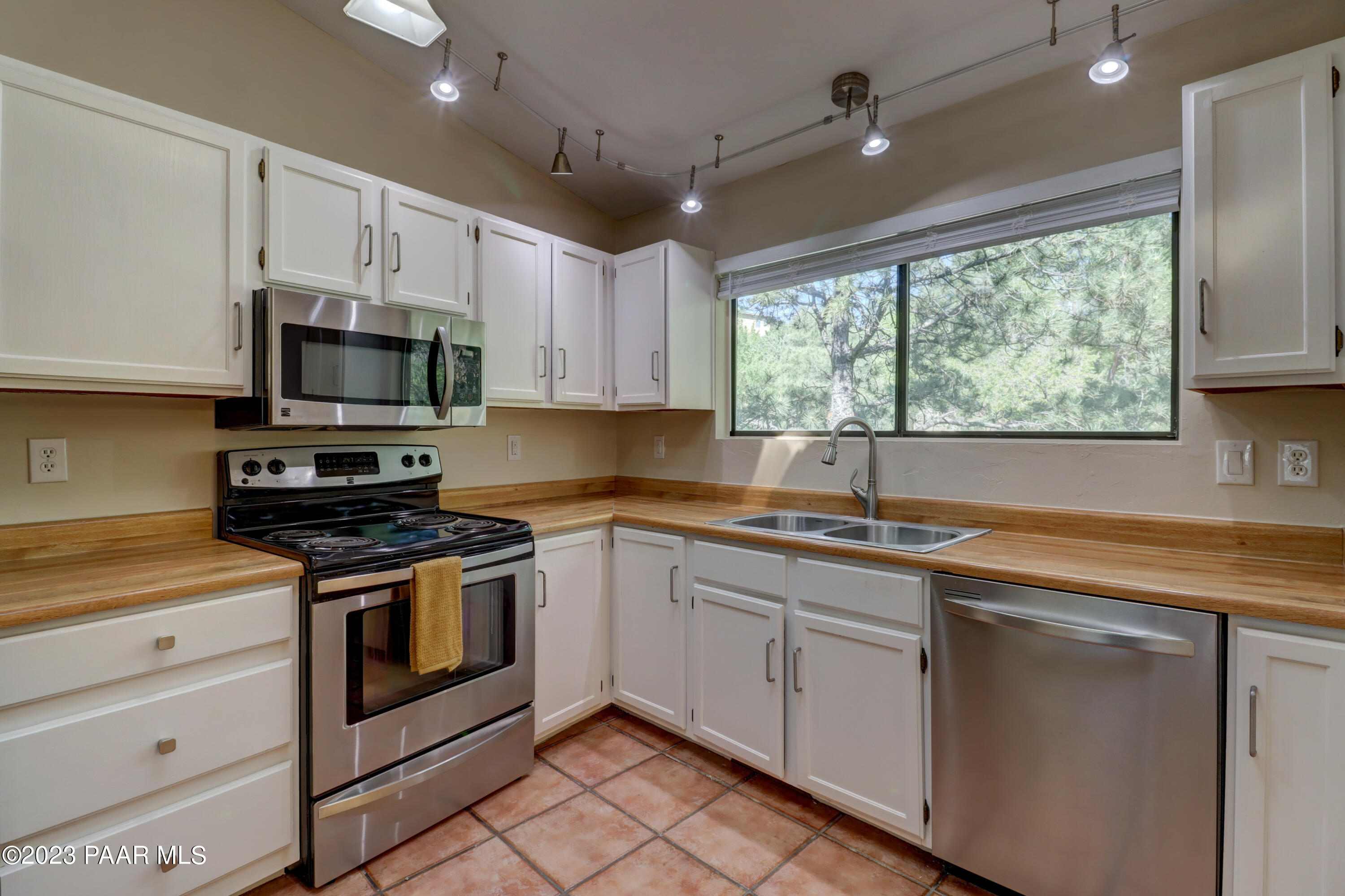 795 Norris Road Prescott, AZ 86305 - Photo 6 of 56 Kitchen 3