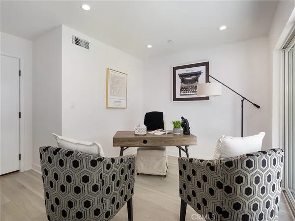 $769,900 | 121 East 223rd Street, Unit 3, Carson, CA 90745