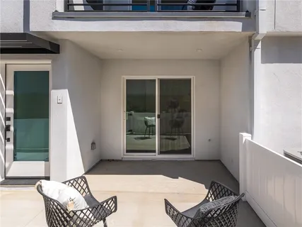 $769,900 | 121 East 223rd Street, Unit 3, Carson, CA 90745