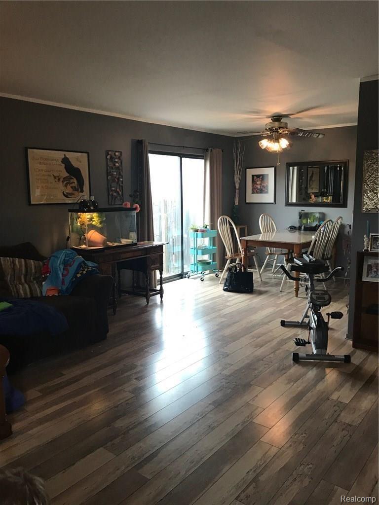 24491 Woodbridge Road Warren, MI 48091 - Photo 3 of 14 WOODBRIDGE3.JPG