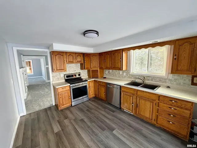 $285,000 | 405 234th Street, Aledo, IL 61231