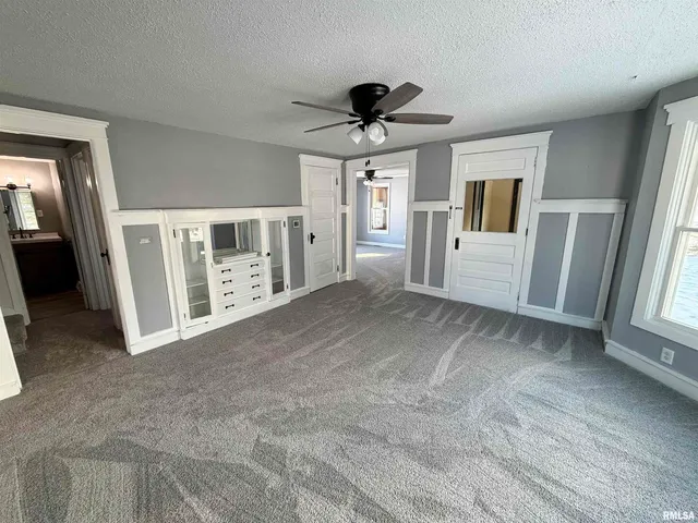 $285,000 | 405 234th Street, Aledo, IL 61231