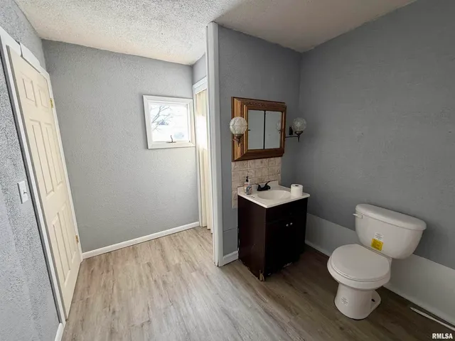 $285,000 | 405 234th Street, Aledo, IL 61231