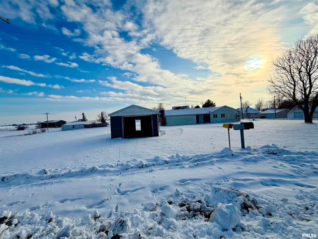 $285,000 | 405 234th Street, Aledo, IL 61231