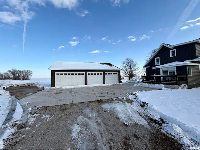 $285,000 | 405 234th Street, Aledo, IL 61231