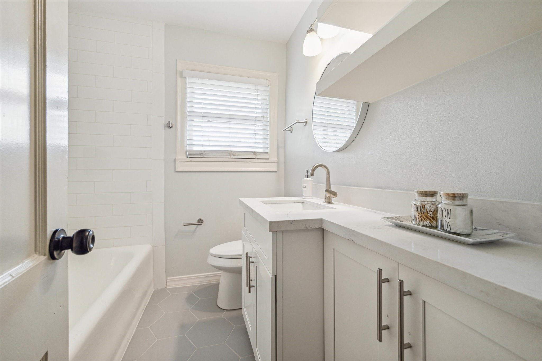 1745 Lexington Street Houston, TX 77098 - Photo 13 of 15