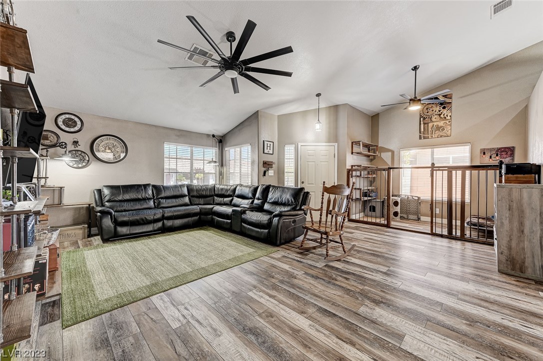 851 Coastal Beach Road Henderson, NV 89002 - Photo 3 of 43 Gallery Image 3