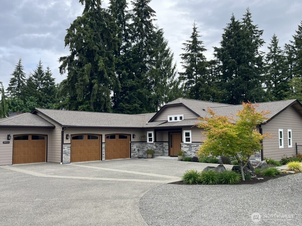 2901 South Bay Road Northeast Olympia, WA 98506 - Photo 3 of 40