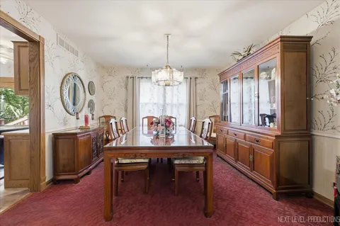 $498,500 | 5148 Lincoln Avenue, Lisle, IL 60532
