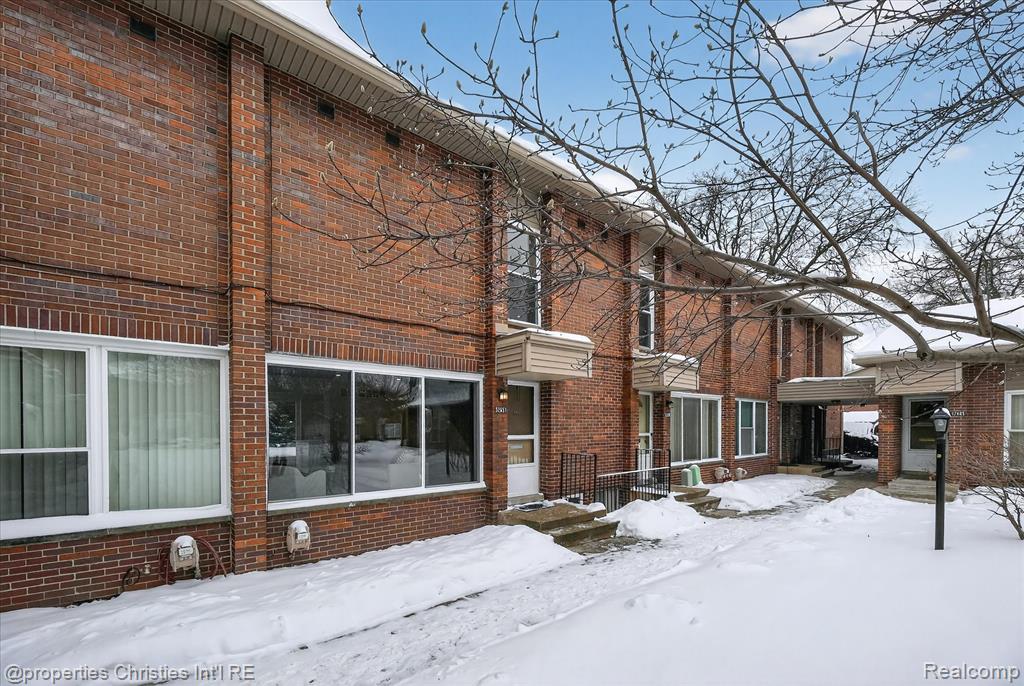 32651 Five Mile Road, Unit 15 Livonia, MI 48154 - Photo 40 of 44