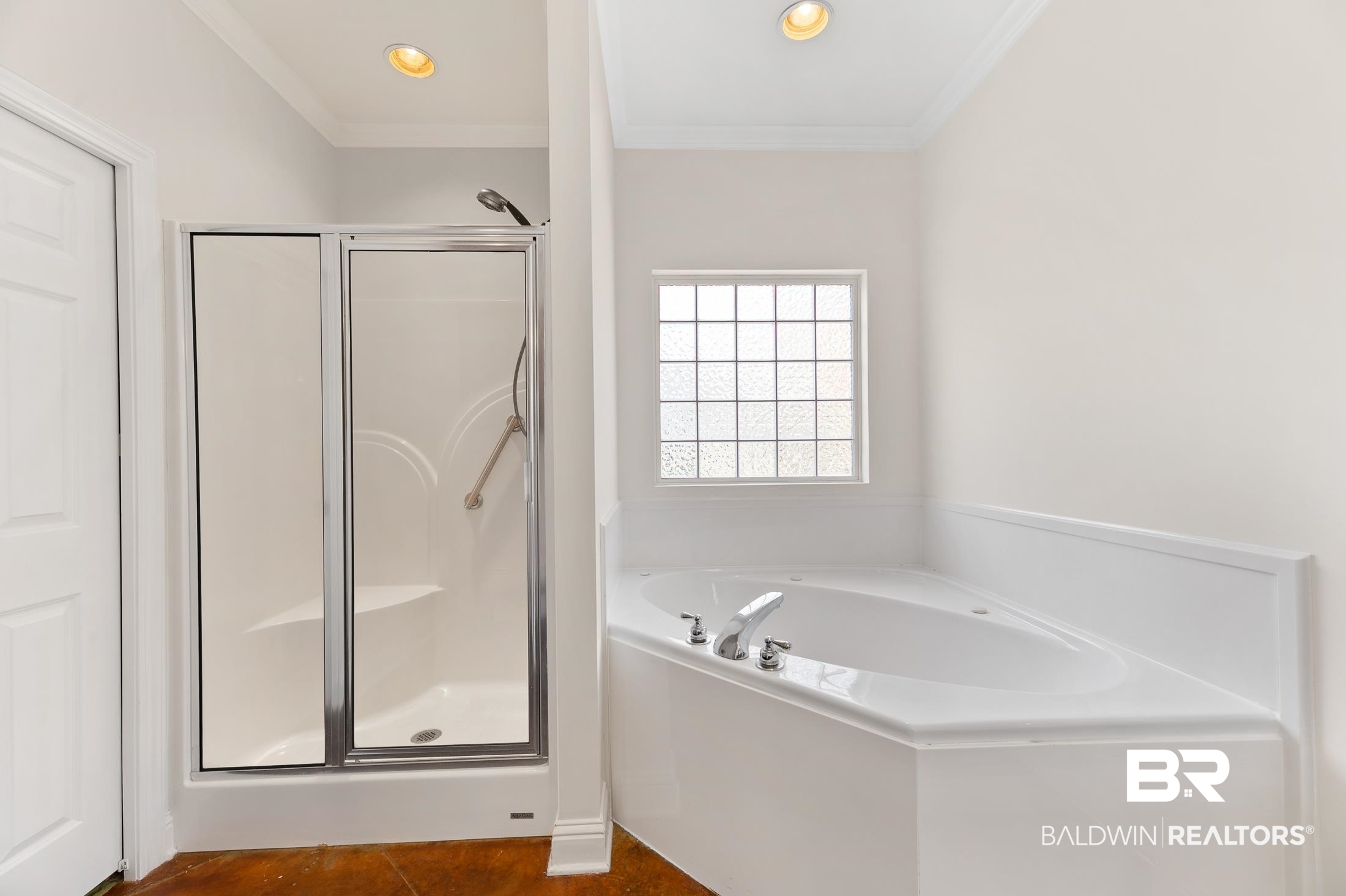 10153 Constantine Street Daphne, AL 36526 - Photo 15 of 26 Master Tub / Shower