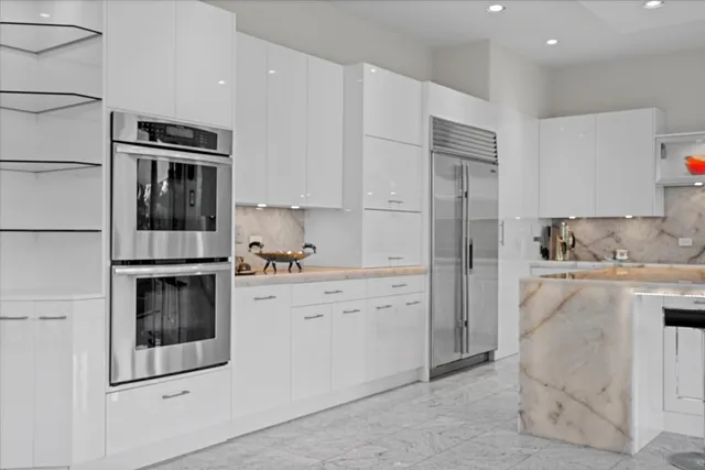 a view of a lake from a yard