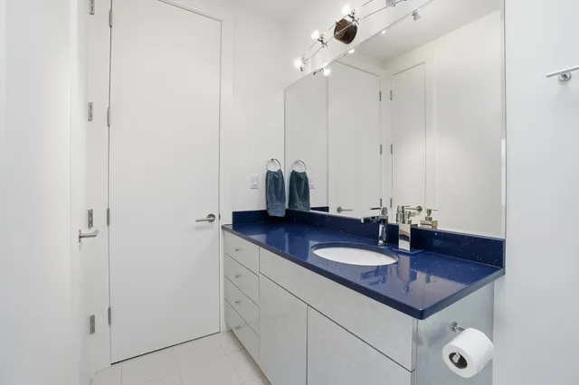 $3,495,000 | 920 St Stephens Green, Oak Brook, IL 60523