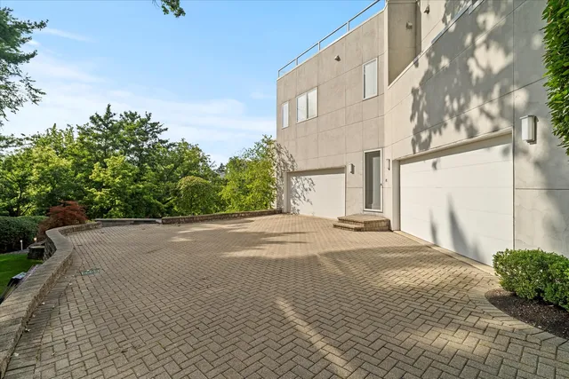 $3,495,000 | 920 St Stephens Green, Oak Brook, IL 60523
