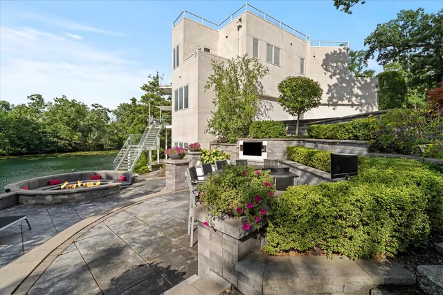 $3,495,000 | 920 St Stephens Green, Oak Brook, IL 60523