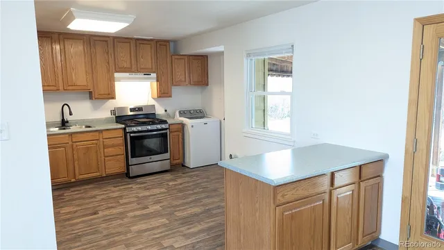 $379,900 | 1900 East 95th Avenue, Thornton, CO 80229