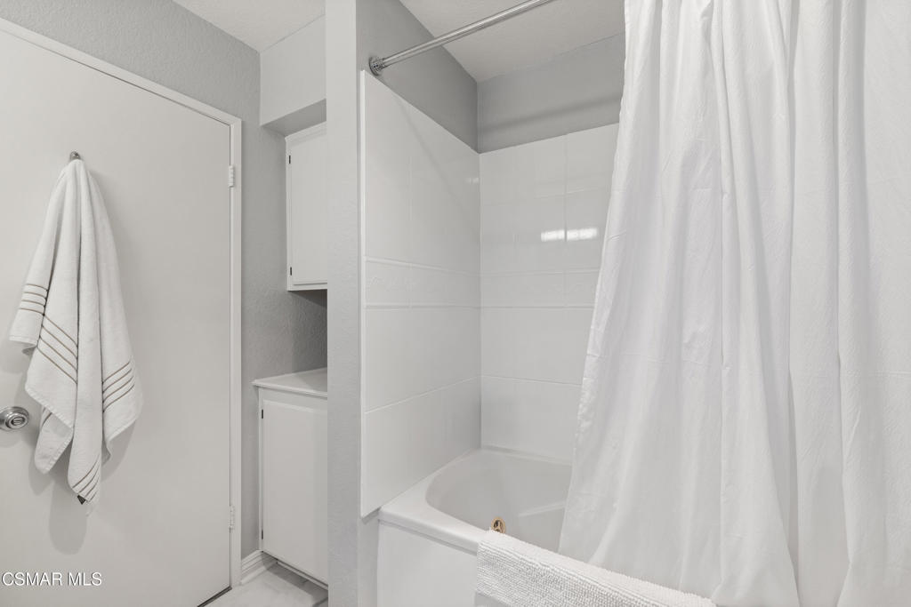 5204 Columbus Place Oxnard, CA 93033 - Photo 12 of 27