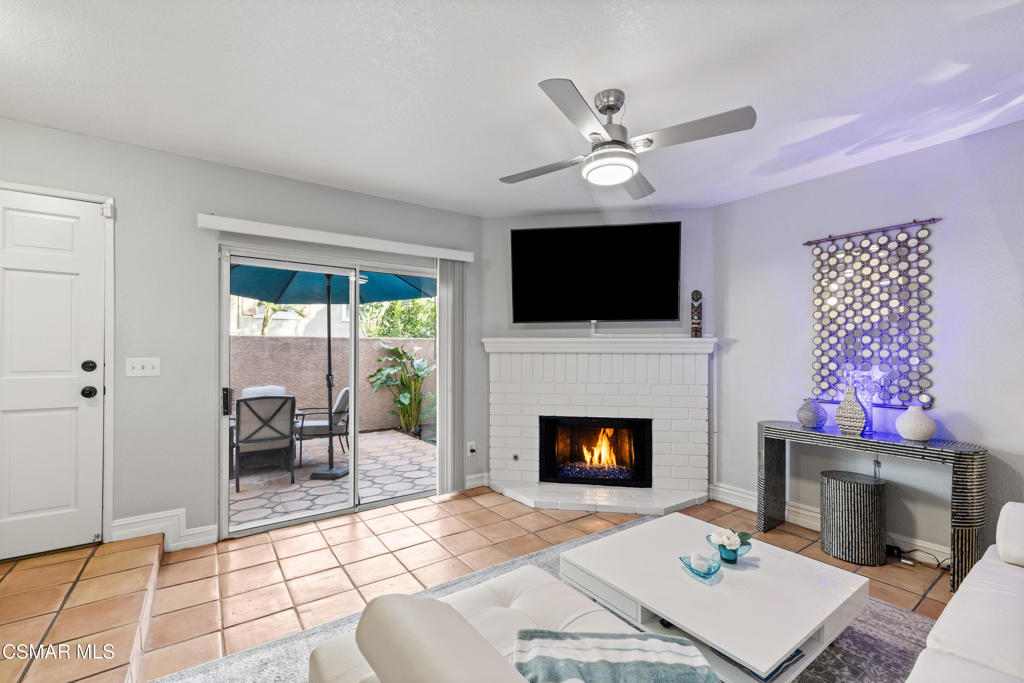 5204 Columbus Place Oxnard, CA 93033 - Photo 2 of 27