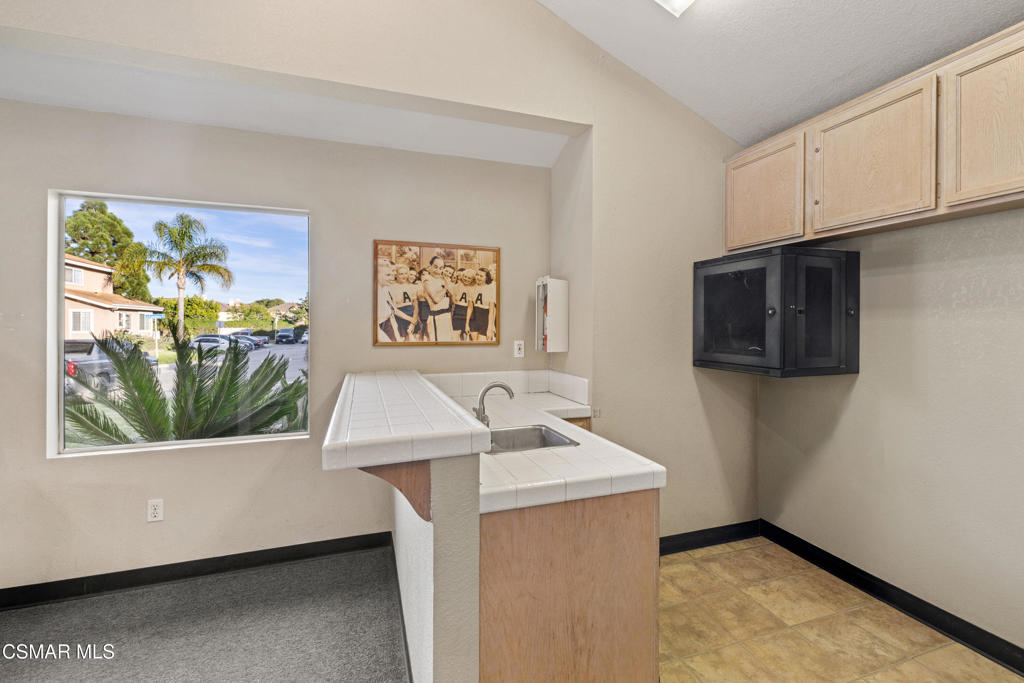 5204 Columbus Place Oxnard, CA 93033 - Photo 26 of 27