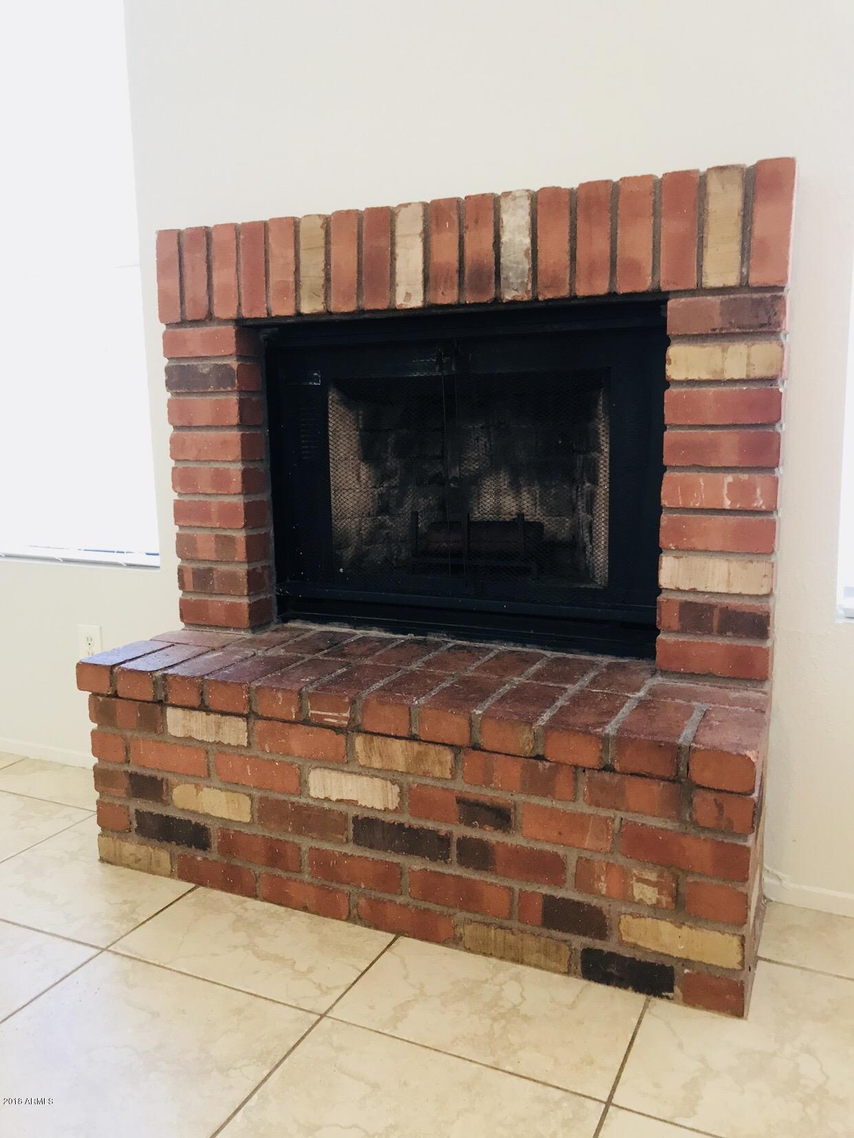 3511 East Baseline Road, Unit 1226 Phoenix, AZ 85042 - Photo 13 of 52 4FFC32CF-304E-4EB1-9A23-9E811281B3AF