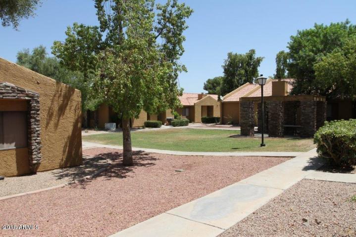 3511 East Baseline Road, Unit 1226 Phoenix, AZ 85042 - Photo 43 of 52 Rhonda Baseline area of complex