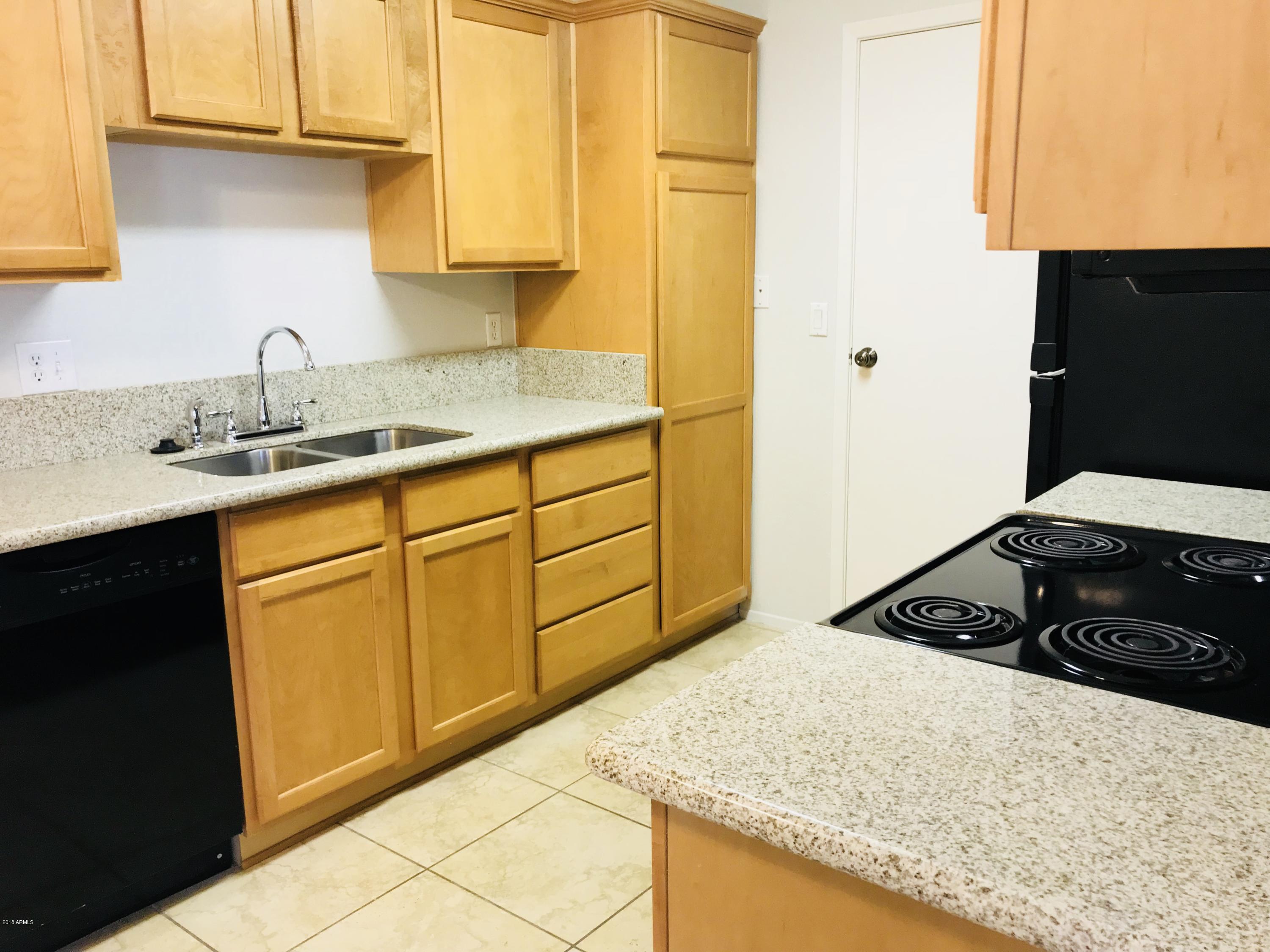 3511 East Baseline Road, Unit 1226 Phoenix, AZ 85042 - Photo 5 of 52 203A6F5B-72DD-4F3F-A374-5B77E4330F82