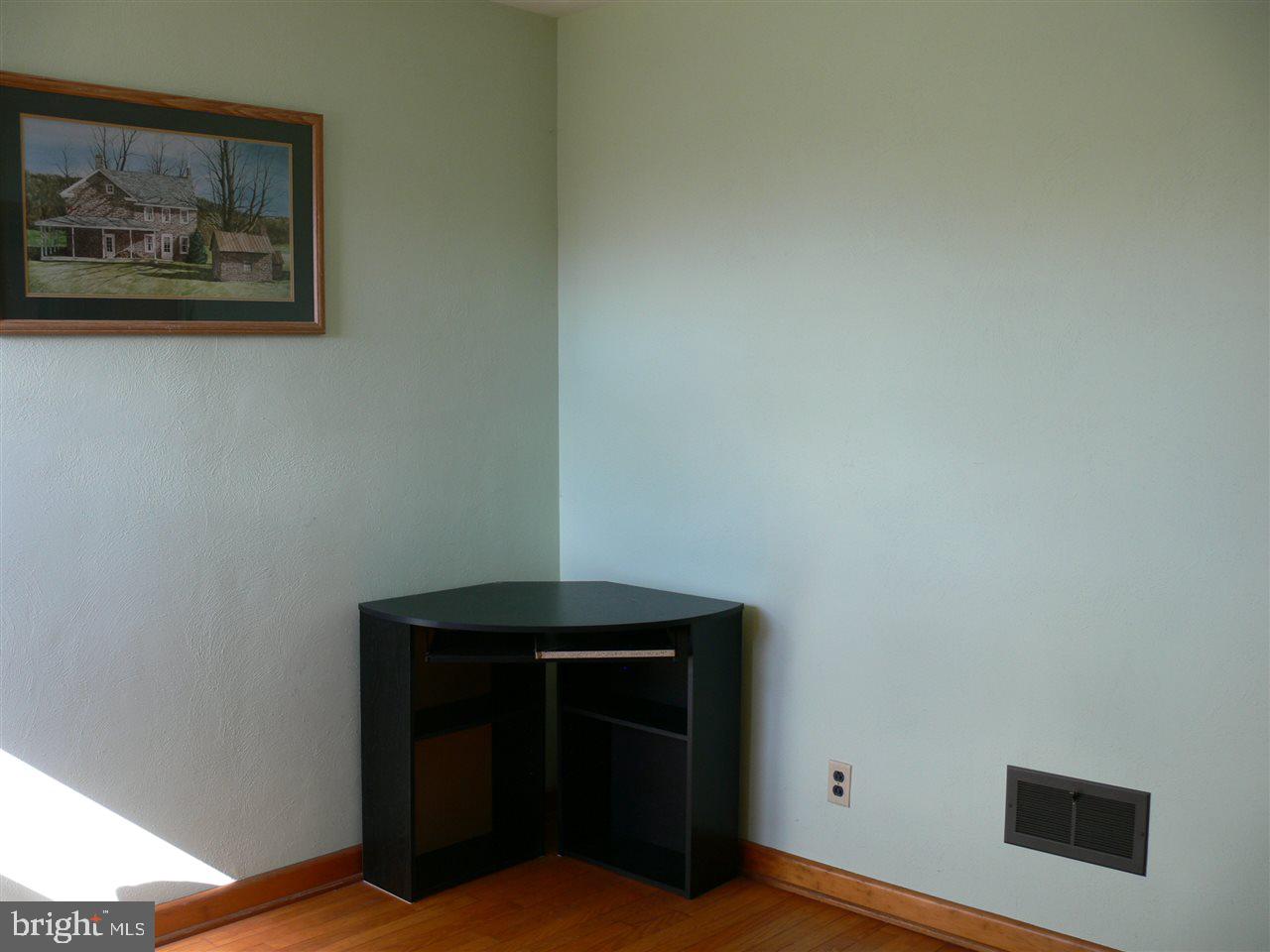 28 Longview Road Seven Valleys, PA 17360 - Photo 18 of 31 Gallery Image 18