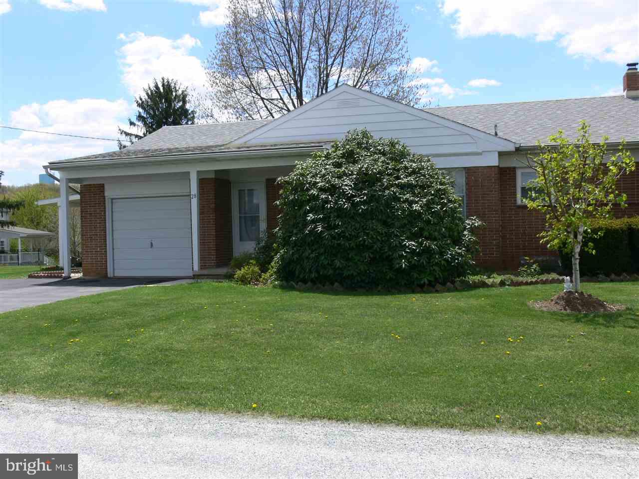 28 Longview Road Seven Valleys, PA 17360 - Photo 3 of 31 Gallery Image 3