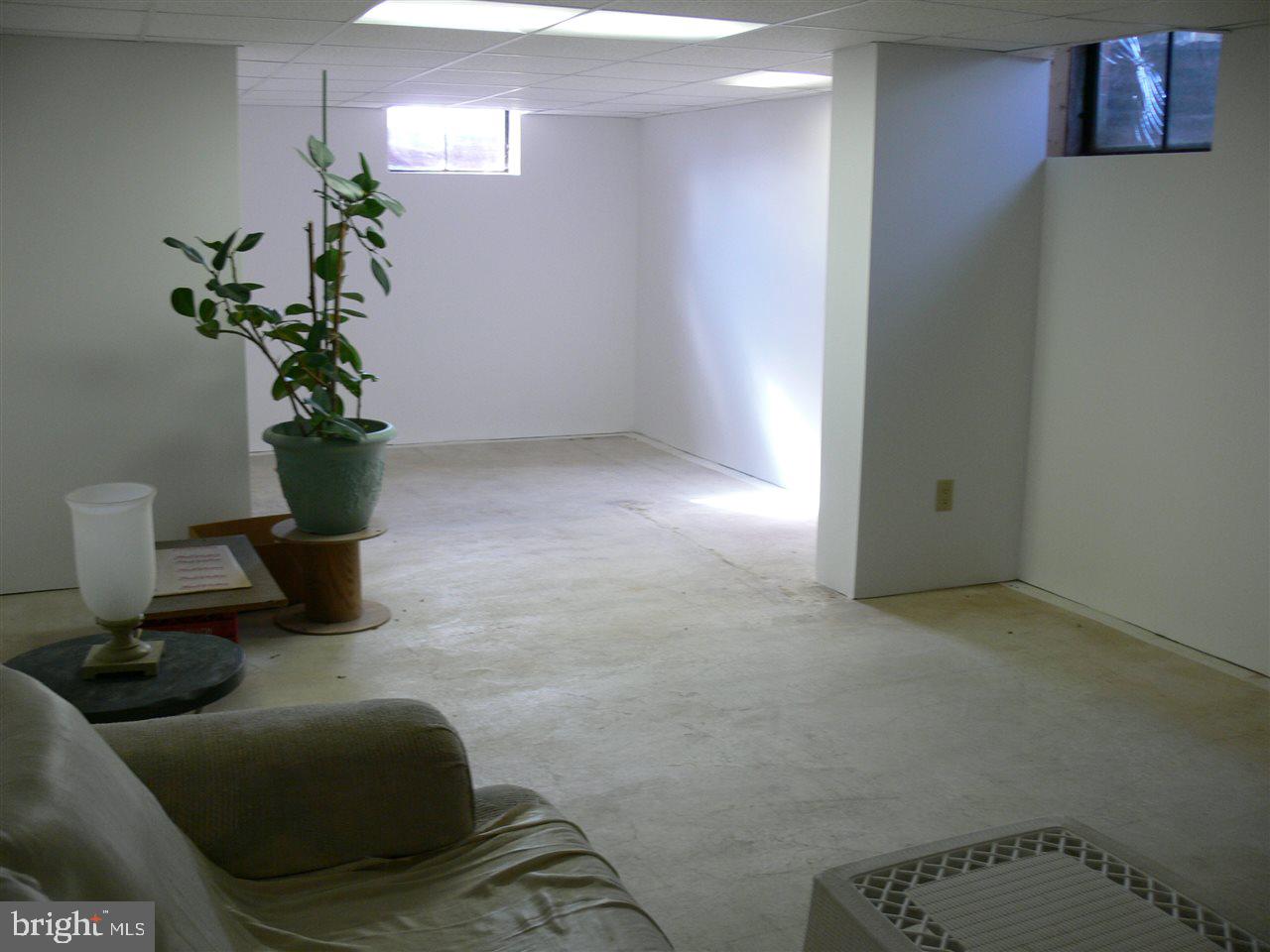 28 Longview Road Seven Valleys, PA 17360 - Photo 28 of 31 Gallery Image 28