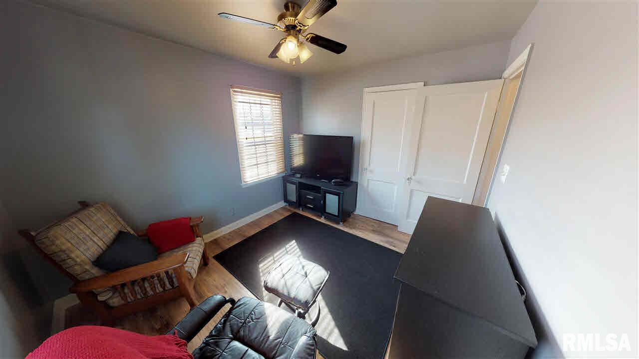 809 South 10th Street Clinton, IA 52732 - Photo 11 of 16 Gallery Image 11