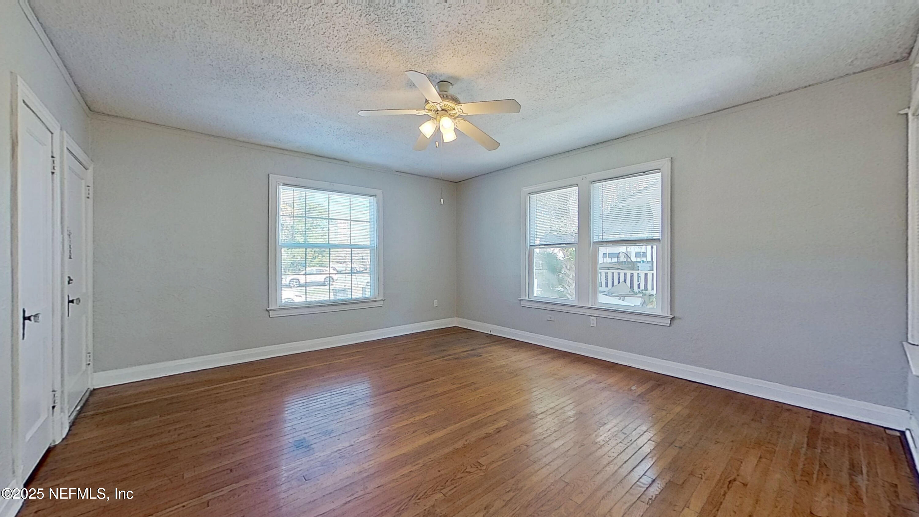 938 Cordova Place, Unit 3 Jacksonville, FL 32207 - Photo 16 of 19 Living Room