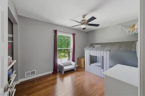 $285,000 | 9726 Winslow Place, Kansas City, MO 64131