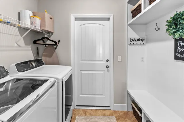 $338,000 | 1852 Southwest 246th Drive, Newberry, FL 32669