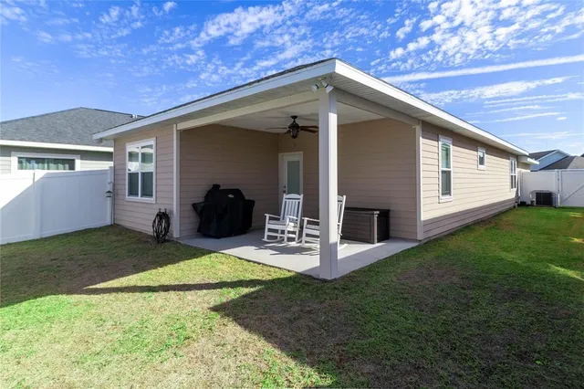 $338,000 | 1852 Southwest 246th Drive, Newberry, FL 32669