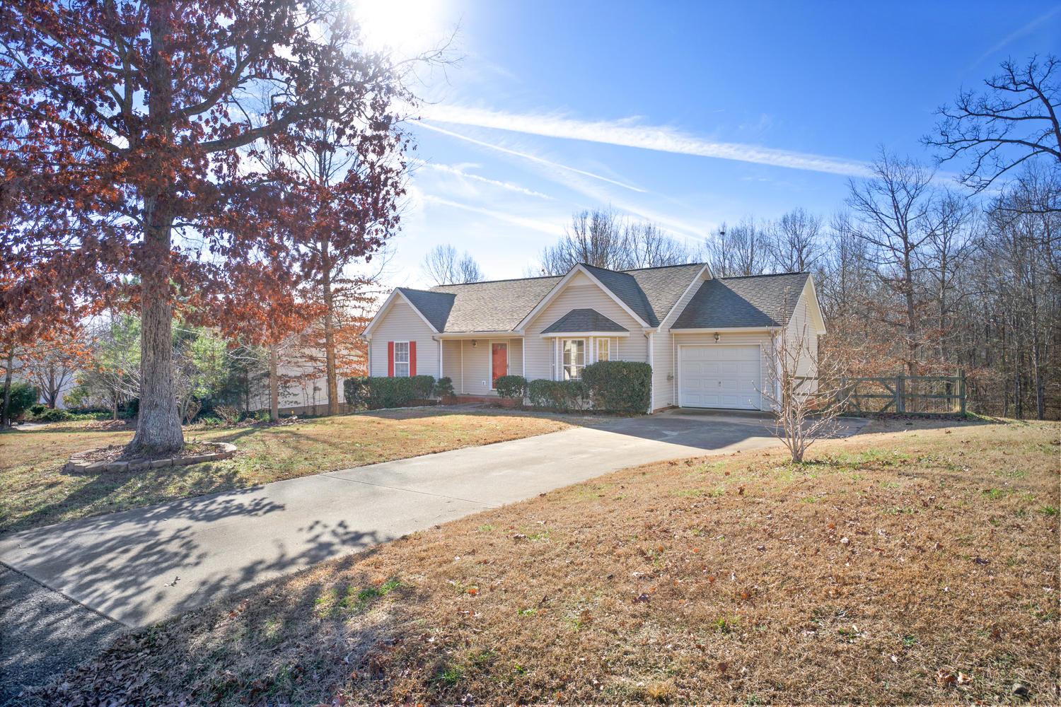 3353 Backridge Road Woodlawn, TN 37191 - Photo 2 of 21 Gallery Image 2