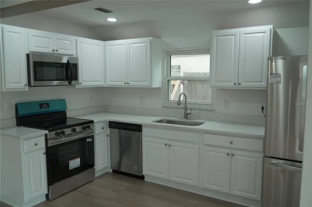 $369,000 | 722 65th Avenue East, Bradenton, FL 34203