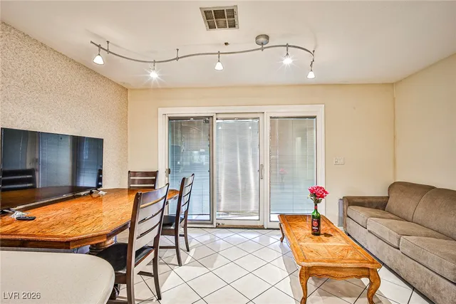 $1,700 | 6969 Grassy Knoll Street, Las Vegas, NV 89147