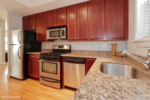$2,550 | 4611 North Paulina Street, Unit 1B, Chicago, IL 60640