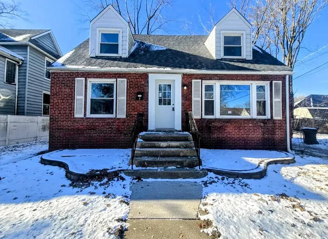 $239,900 | 11616 South Harvard Avenue, Chicago, IL 60628