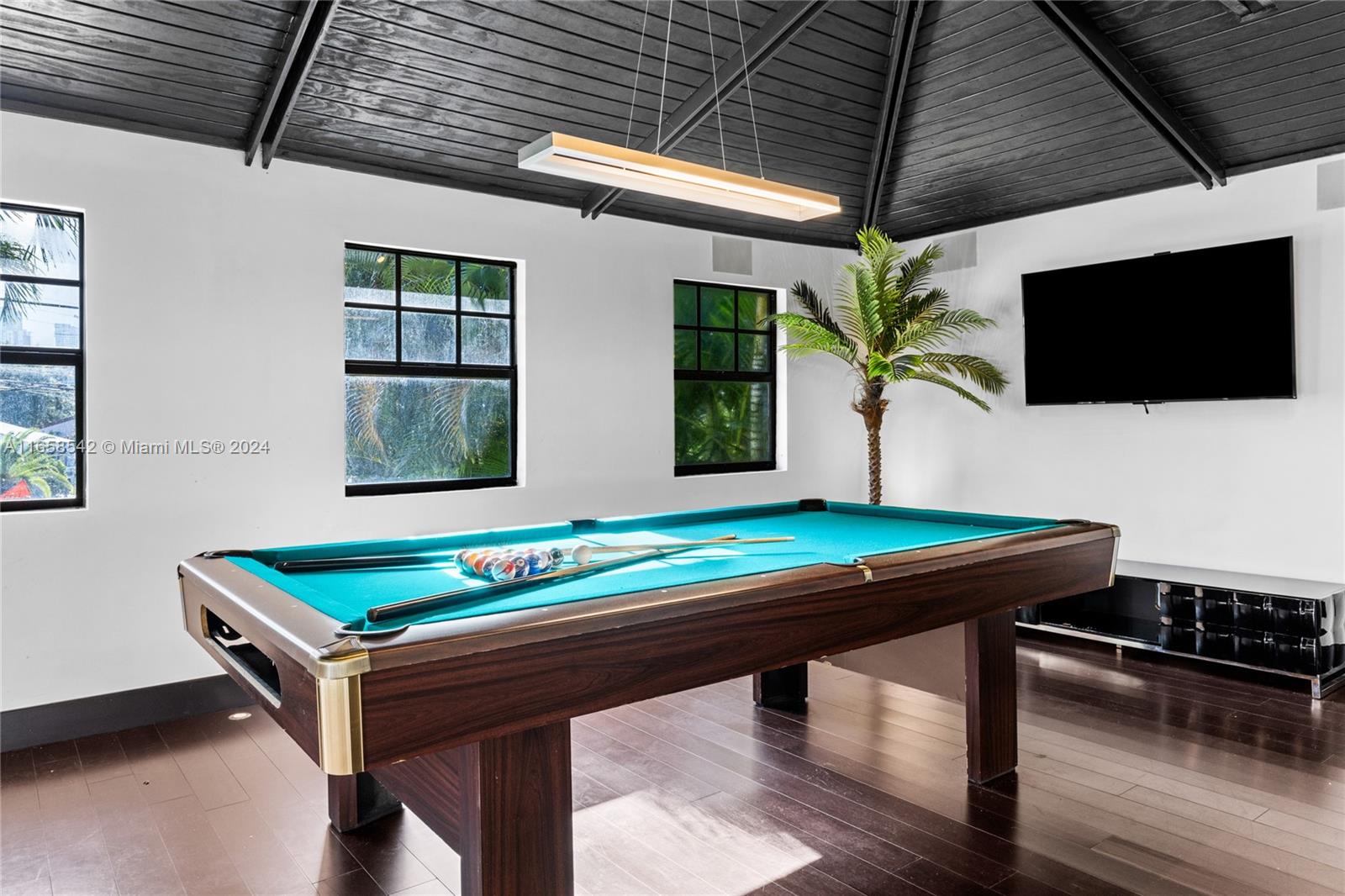 900 Northwest 7th Street Road Miami, FL 33136 - Photo 54 of 70