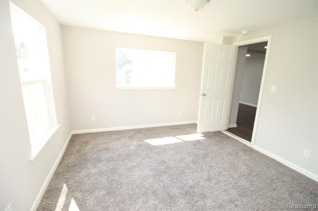 47841 Frederick Road Utica, MI 48317 - Photo 24 of 28