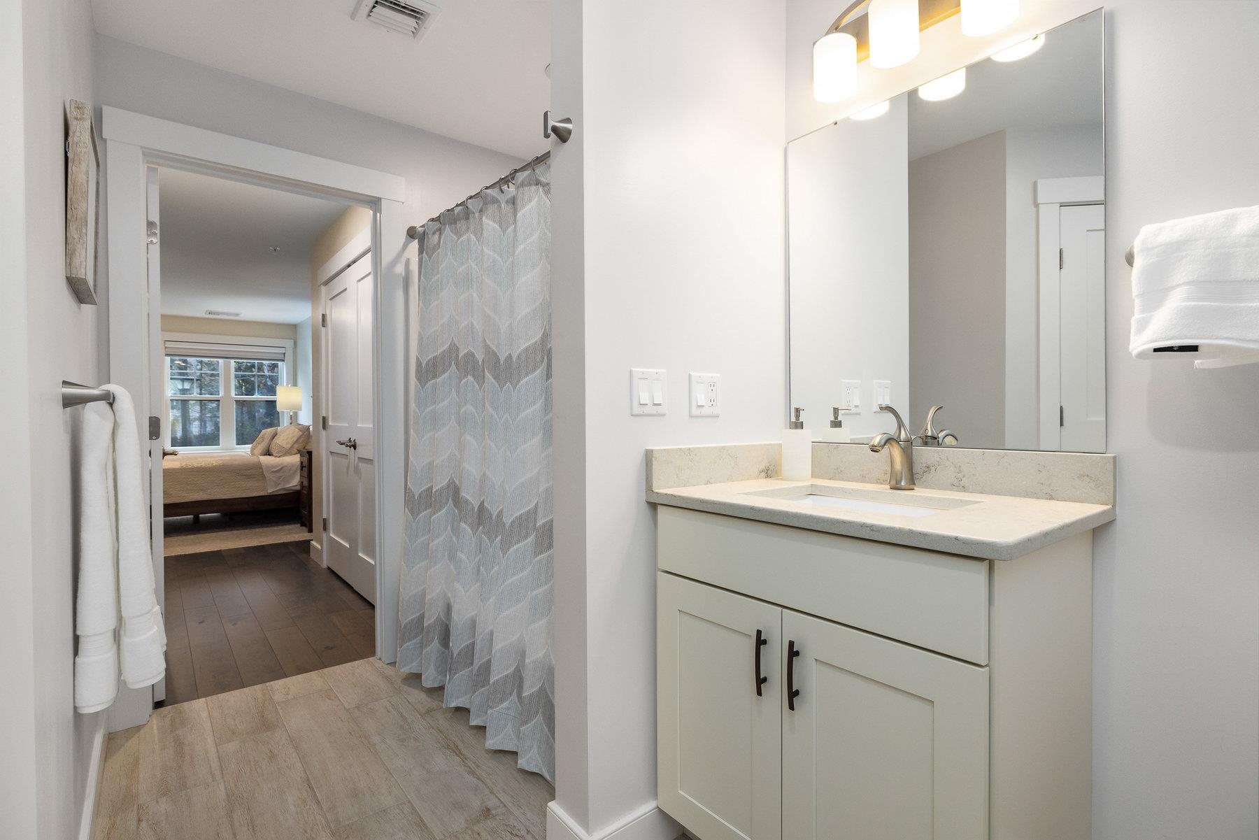 2075 Lafayette Road, Unit B17 Portsmouth, NH 03801 - Photo 24 of 33 Gallery Image 24