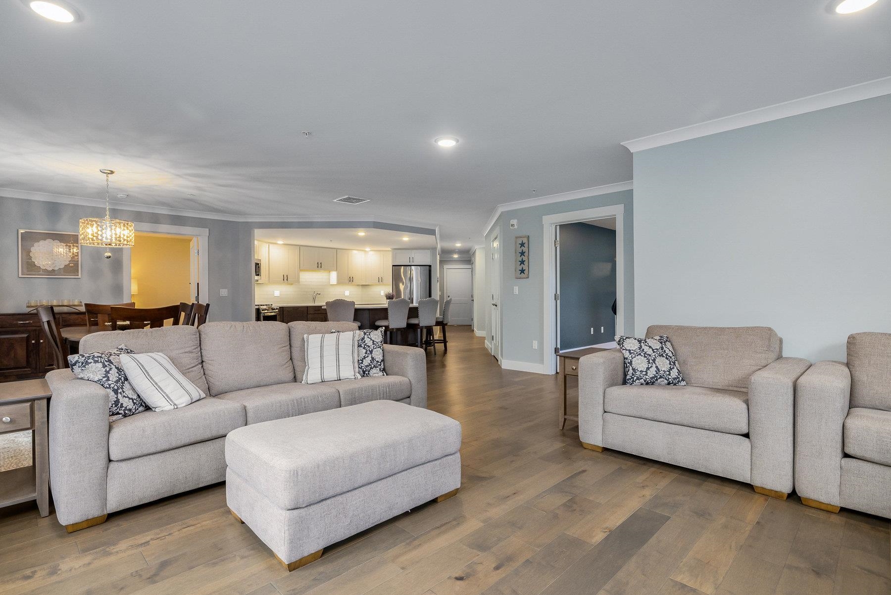 2075 Lafayette Road, Unit B17 Portsmouth, NH 03801 - Photo 8 of 33 Gallery Image 8