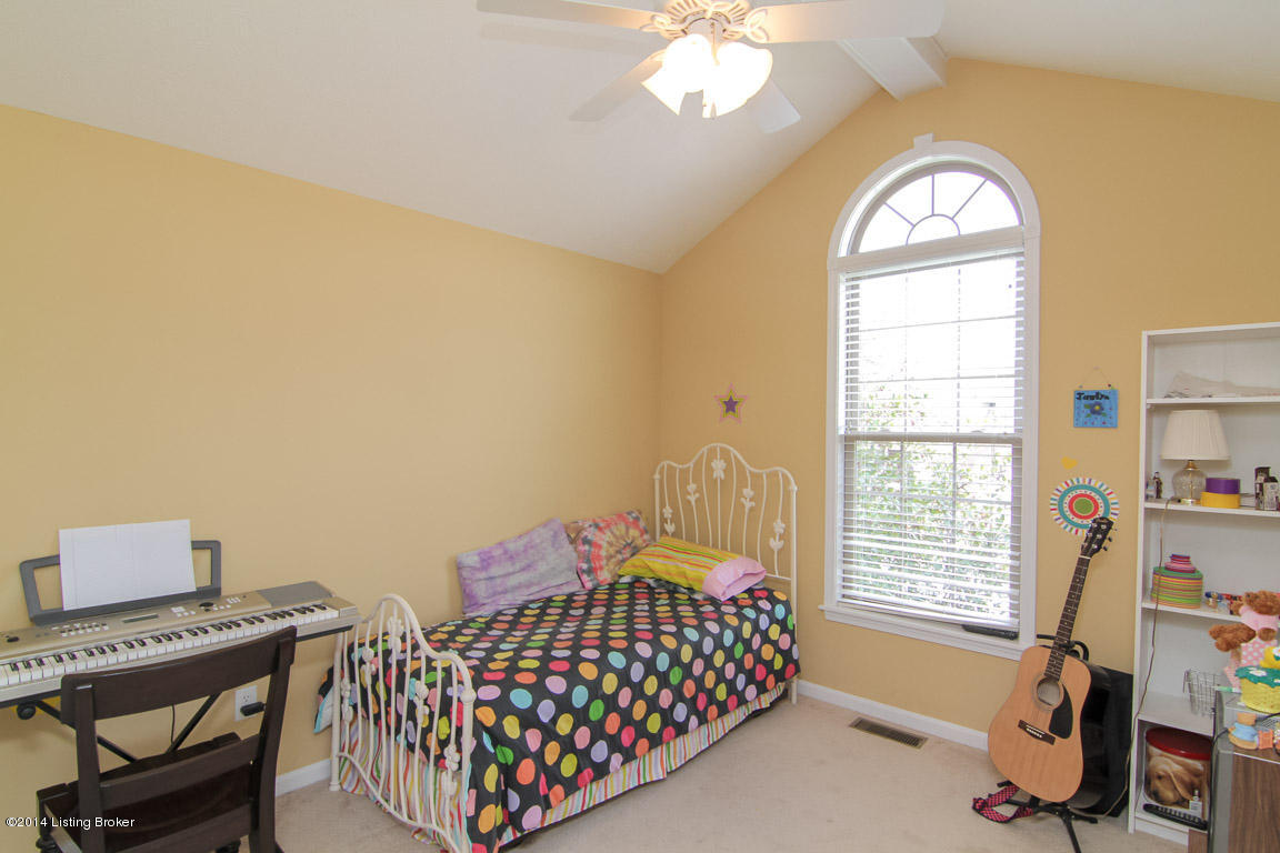 9602 Keeling Ridge Road Louisville, KY 40291 - Photo 29 of 48 Bedroom