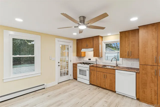 $3,200 | 17425 County Road 48, Cutchogue, NY 11935